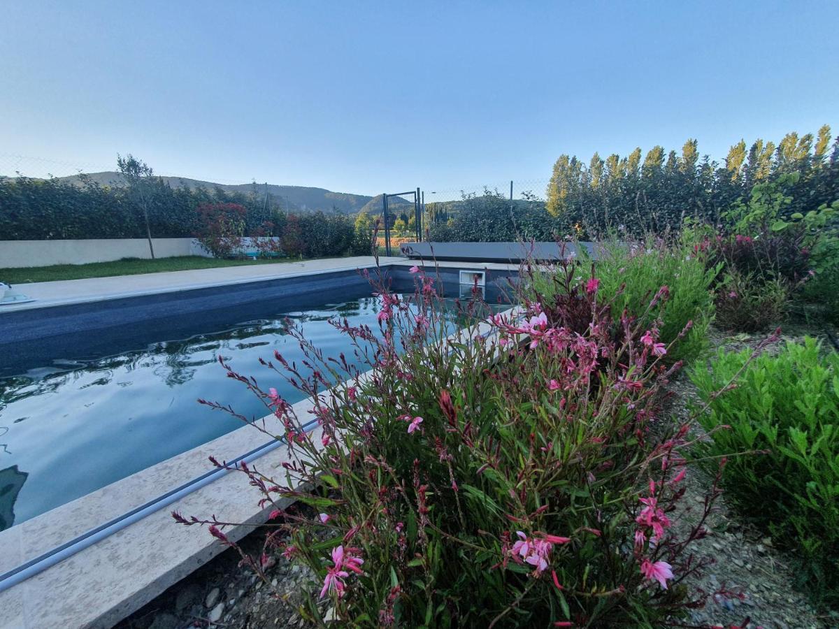 Onze Villa in Provence, Mont Ventoux, New Luxury Villa, Private Pool, Stunning views, Outdoor Kitchen, Big Green Egg Malaucène Buitenkant foto